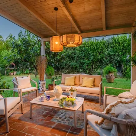 Villa Orentano Villa