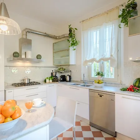 Villa Villa Orentano *