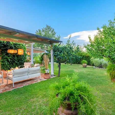 Villa Orentano *