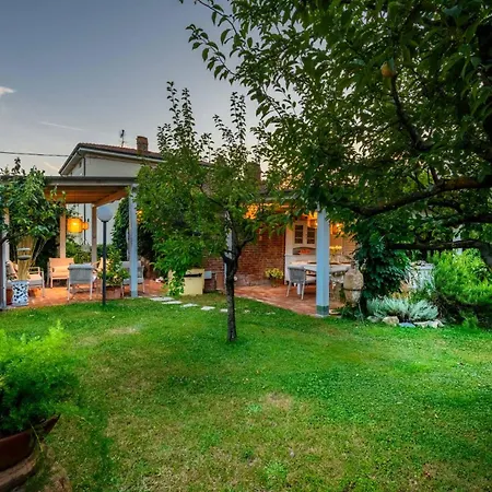 Villa Orentano *